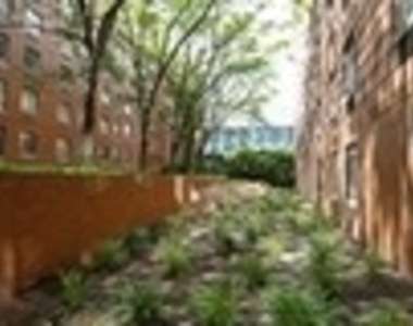 410 West 53rd Street - Photo Thumbnail 11