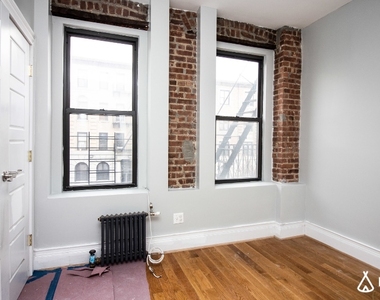 1610 Bedford Ave - Photo Thumbnail 3