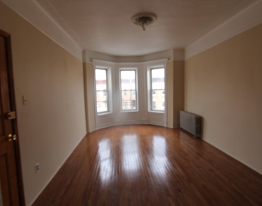 1308 Park Place - Photo Thumbnail 3