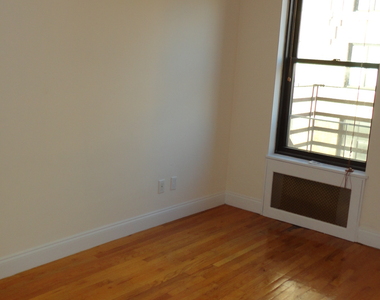 West 93 St  - Photo Thumbnail 2