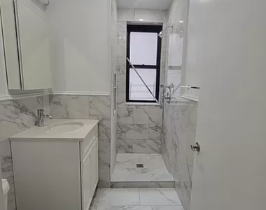 West 93 St  - Photo Thumbnail 5