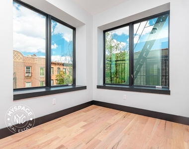 561 4th Avenue - Photo Thumbnail 3