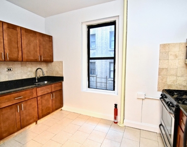 651 West 171st Street - Photo Thumbnail 2