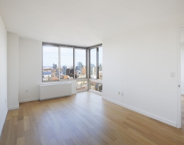 260 west 54th - Photo Thumbnail 1