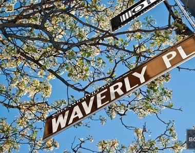 240 Waverly Place - Photo Thumbnail 6