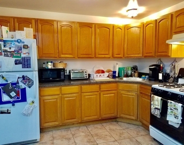 31-33 31st Street, Astoria, Ny, 11106 - Photo Thumbnail 2