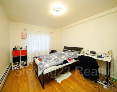 31-33 31st Street, Astoria, Ny, 11106 - Photo Thumbnail 3