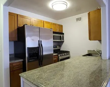 West 92 St  - Photo Thumbnail 2