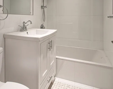 West 92 St  - Photo Thumbnail 3