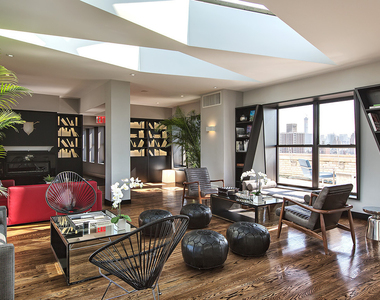 West 92 St  - Photo Thumbnail 7