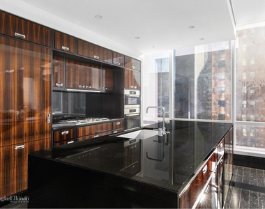 157 West 57th St - Photo Thumbnail 4