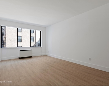 160 West 24th St - Photo Thumbnail 3