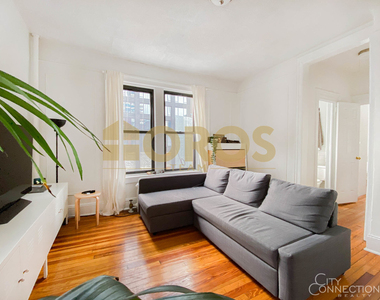 558 Broome St - Photo Thumbnail 1