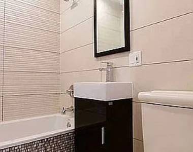 852 Rogers Avenue - Photo Thumbnail 2