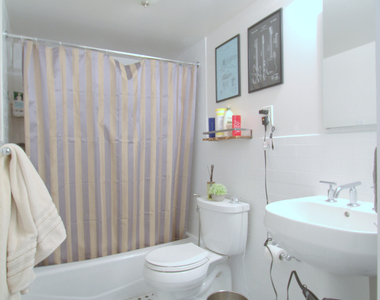 321 East 48th Street, Apt 10j - Photo Thumbnail 4