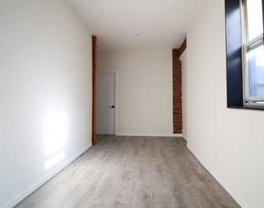 206 Bushwick Ave - Photo Thumbnail 1