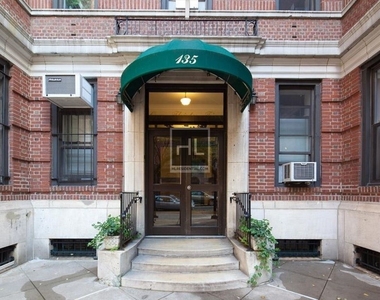 135 West 16 Street - Photo Thumbnail 17