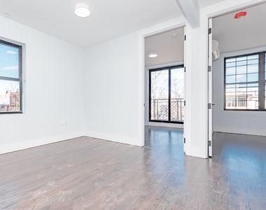 771 lexington Ave - Photo Thumbnail 5