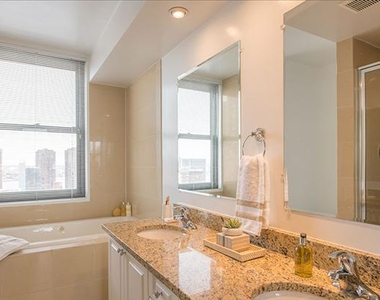 XLarge Luxury Apt in Gramercy - Photo Thumbnail 5