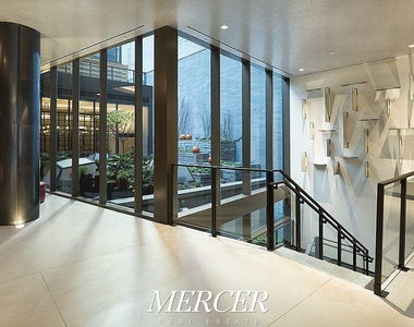 525 West 52nd Street - Photo Thumbnail 10