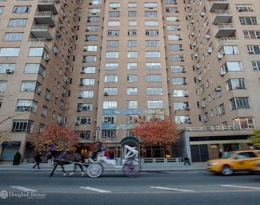 240 Central Park South - Photo Thumbnail 0