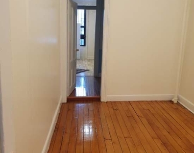 129 Montrose Avenue - Photo Thumbnail 1