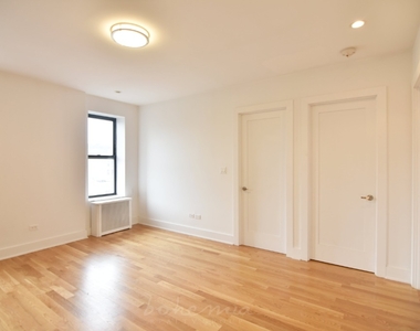 466 West 151st Street - Photo Thumbnail 4