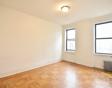 555 West 151st Street - Photo Thumbnail 3