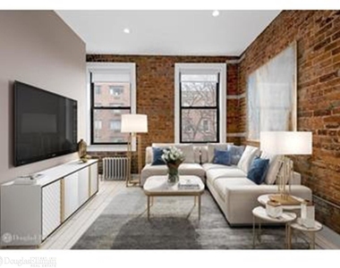 225 East 30th St - Photo Thumbnail 1