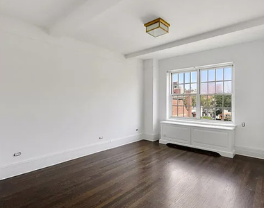 West  87  Street  - Photo Thumbnail 3