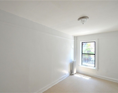 2705 Morris Avenue - Photo Thumbnail 4