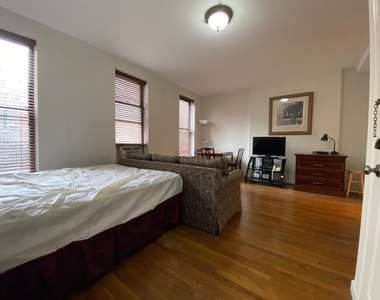 159 West 71st Street - Photo Thumbnail 7