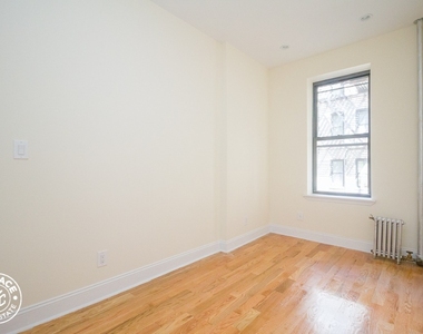 1155 East 35th Street - Photo Thumbnail 5