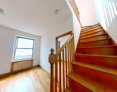 Spectacular Large bright 1 bed duplex for rent  West 92nd Street No fees $3750  - Photo Thumbnail 2