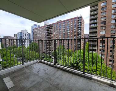 Central Park West  - Photo Thumbnail 5