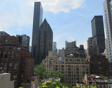 E 52nd St. - Photo Thumbnail 7