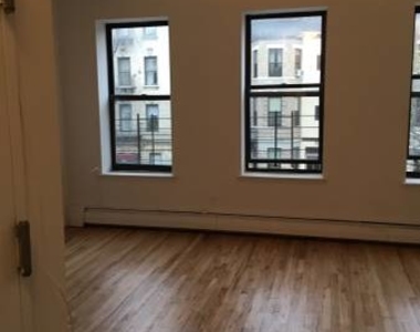 554 West 183 Street - Photo Thumbnail 1