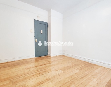 936 West End Avenue - Photo Thumbnail 3