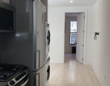 167 Mott St - Photo Thumbnail 3