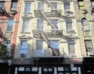 Mott Street - Photo Thumbnail 5