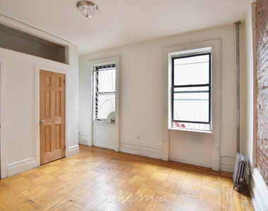 555 West 151st Street - Photo Thumbnail 1