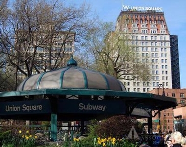 Union Square  - Photo Thumbnail 4