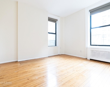 W 94th St. Large 1 Bed - Photo Thumbnail 1