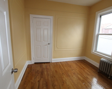 1594 Lincoln Place - Photo Thumbnail 4