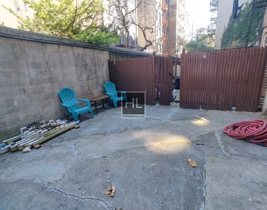 521 East 12 Street - Photo Thumbnail 8