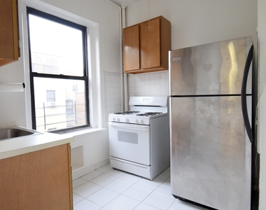 131 W 110th St - Photo Thumbnail 3