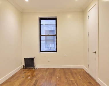 555 West 151st Street - Photo Thumbnail 4