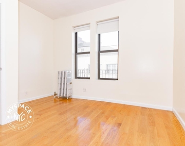 244 Roebling Street - Photo Thumbnail 6