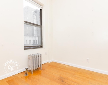244 Roebling Street - Photo Thumbnail 2