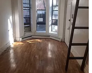 123 West 95th Street - Photo Thumbnail 4